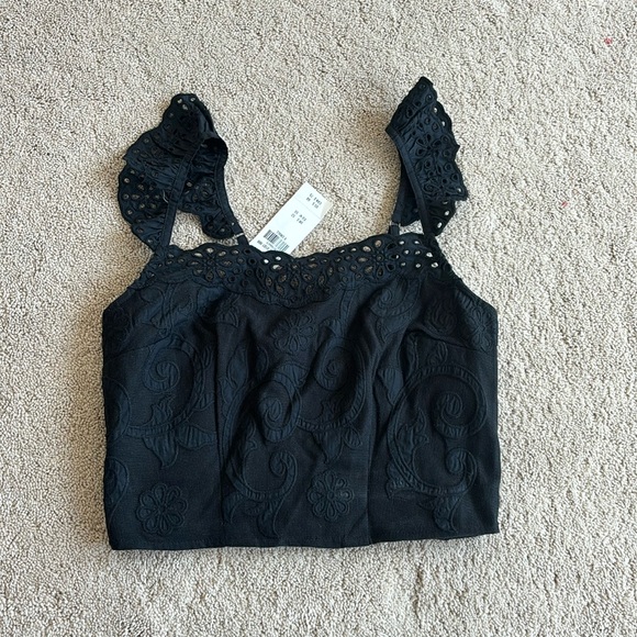 Black Abercrombie & Fitch Lacy Crop Top - Picture 1 of 2